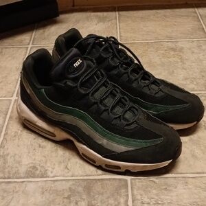 Men's Black and Green Nike Air Max 95 Sneakers Size 13